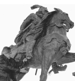 onate statue alcalde